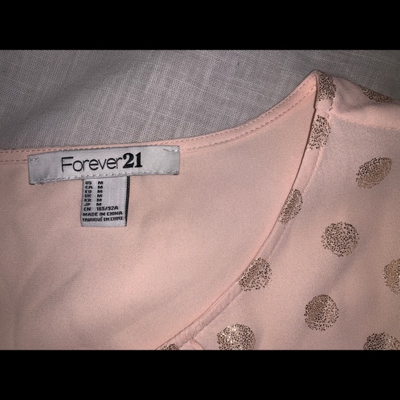 “PRETTY IN PINK” 🎀✨ Pink Polka Blouse - Picture 5 of 5